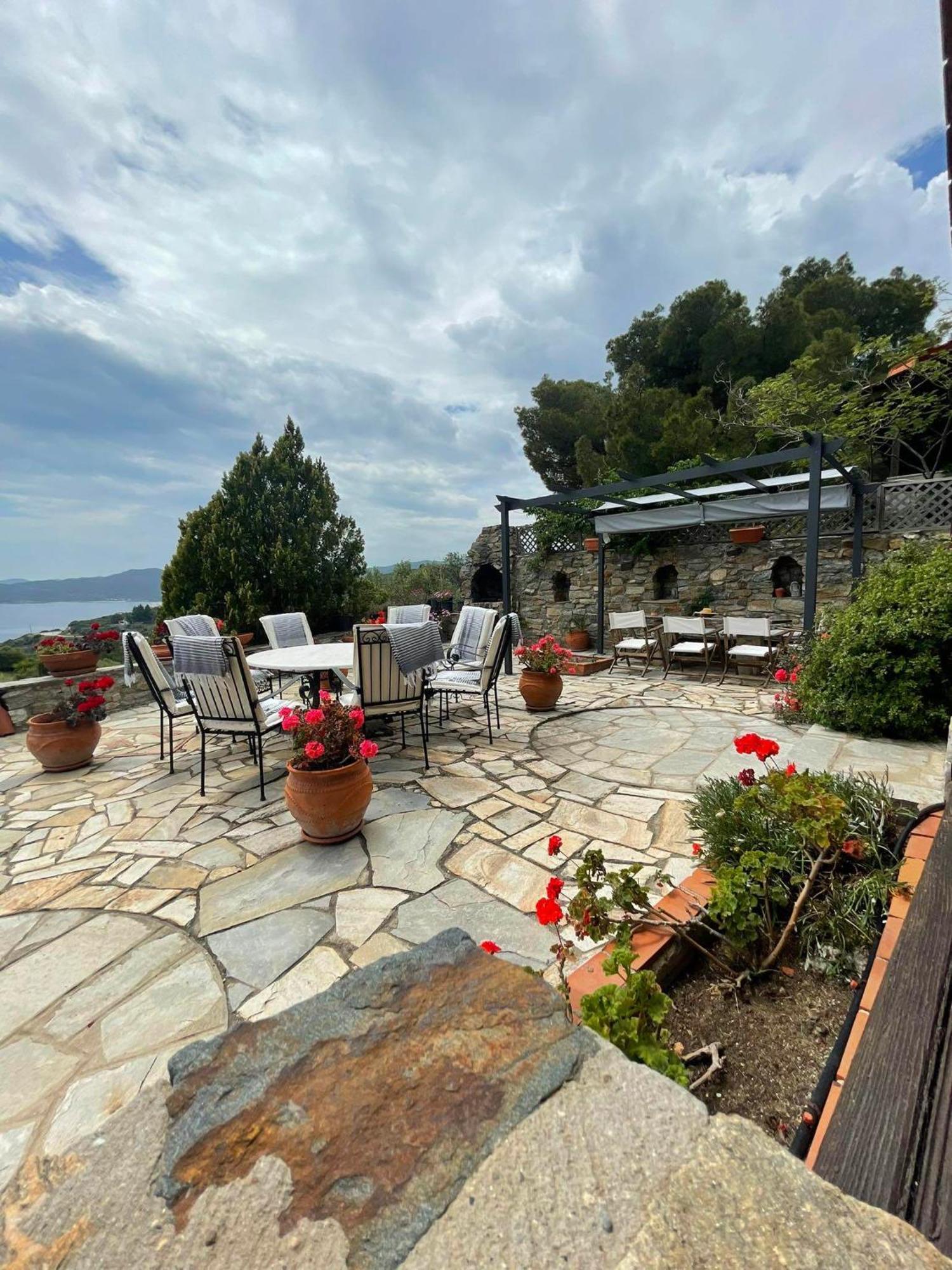 Villa Athos Sarti Exterior photo